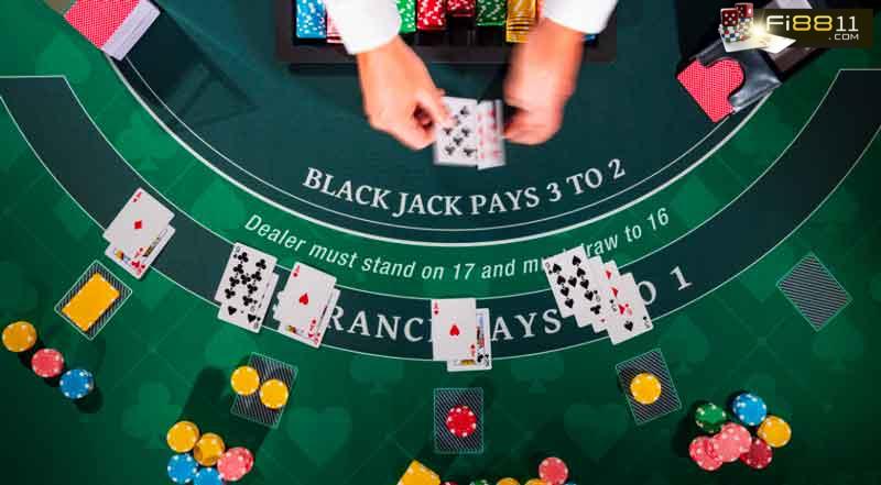 Top 3 game đánh bài ăn tiền thật dễ chơi nhất 2023 Blackjack thu hút số lượng lớn thành viên